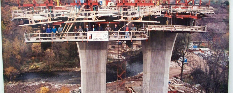 Construction of Ontario’s 1st segmental bridge at 16 Mile Creek, Oakville - 1987