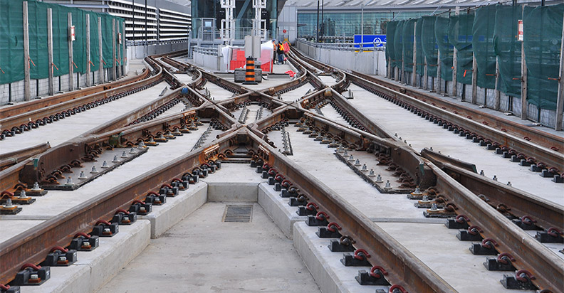 Dufferin Construction Railway track Infrastructure